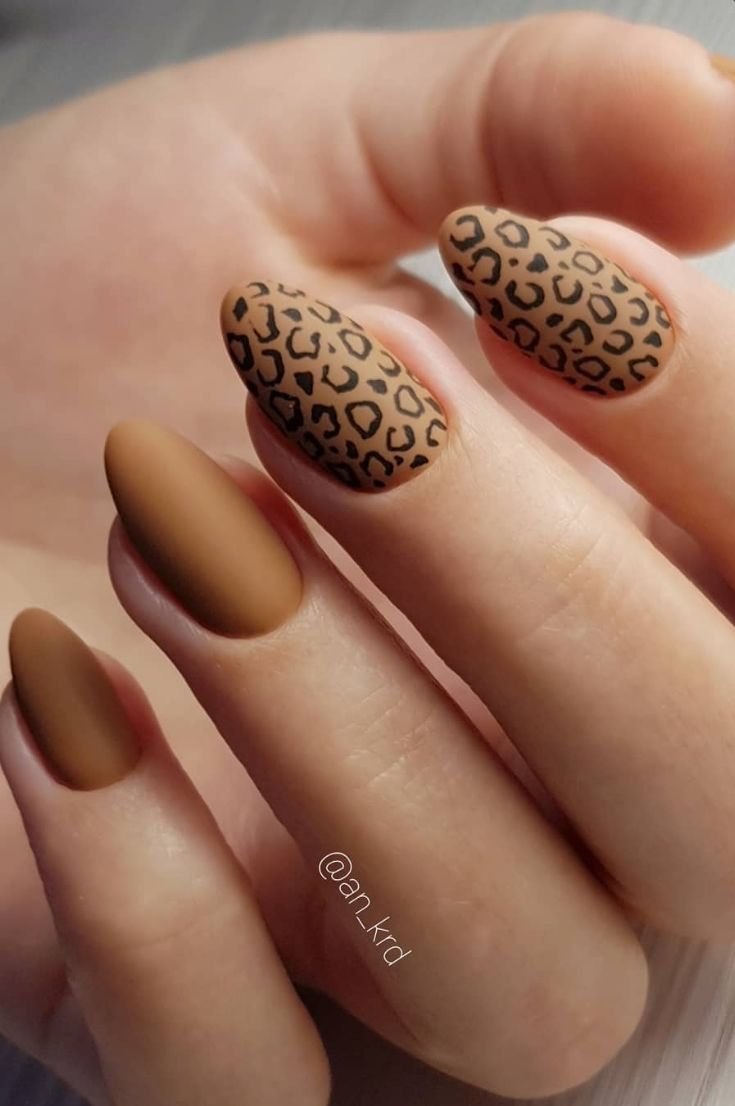 Леопардовые ногти короткие