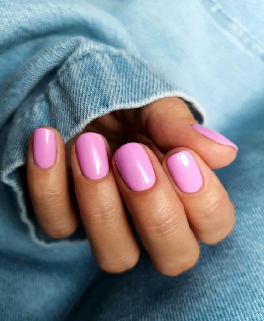 Маникюр на короткие ногти одним цветом