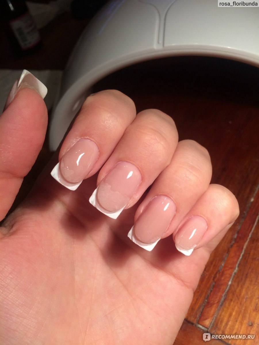 Отросший французский маникюр