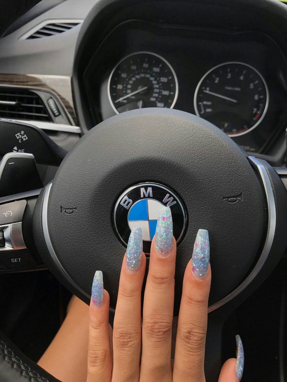 Ногти в стиле BMW