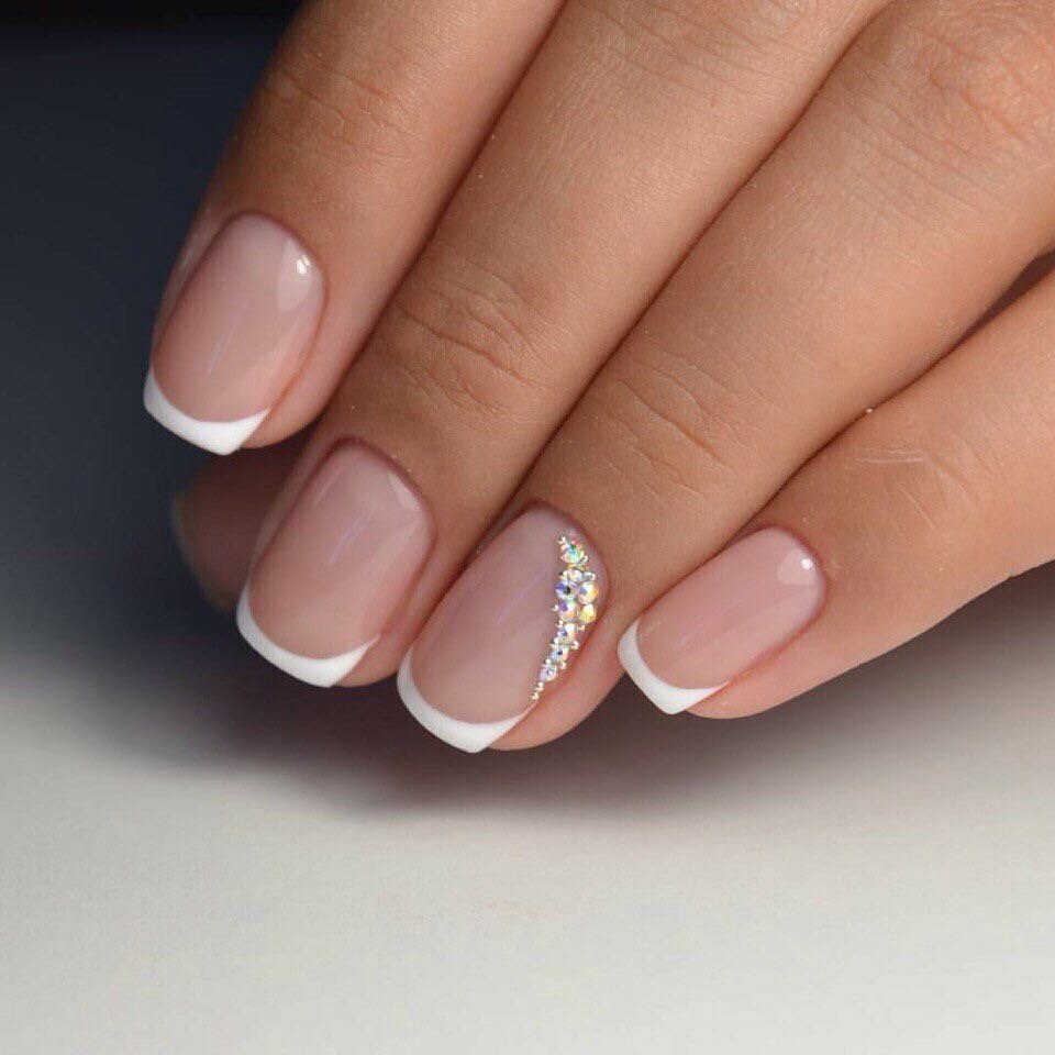 Красивый французский маникюр