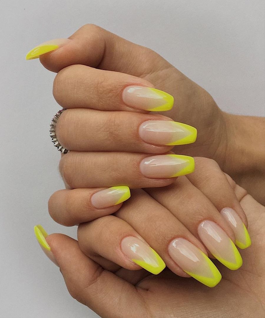 Яркий френч