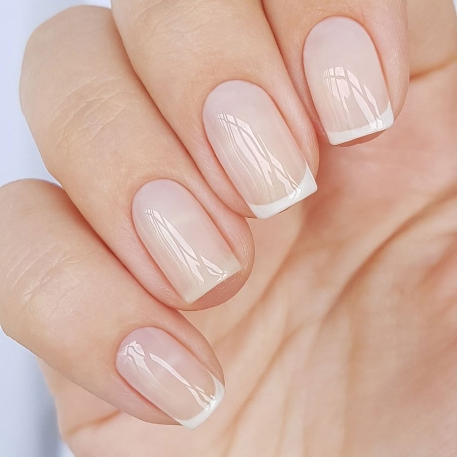 Прозрачный маникюр гель лаком