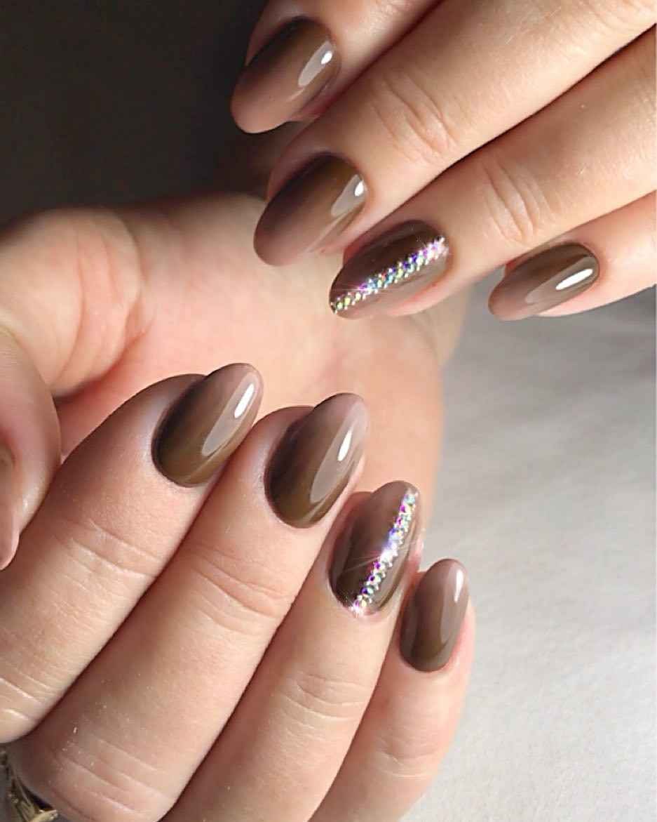 Ажурный френч на короткие ногти
