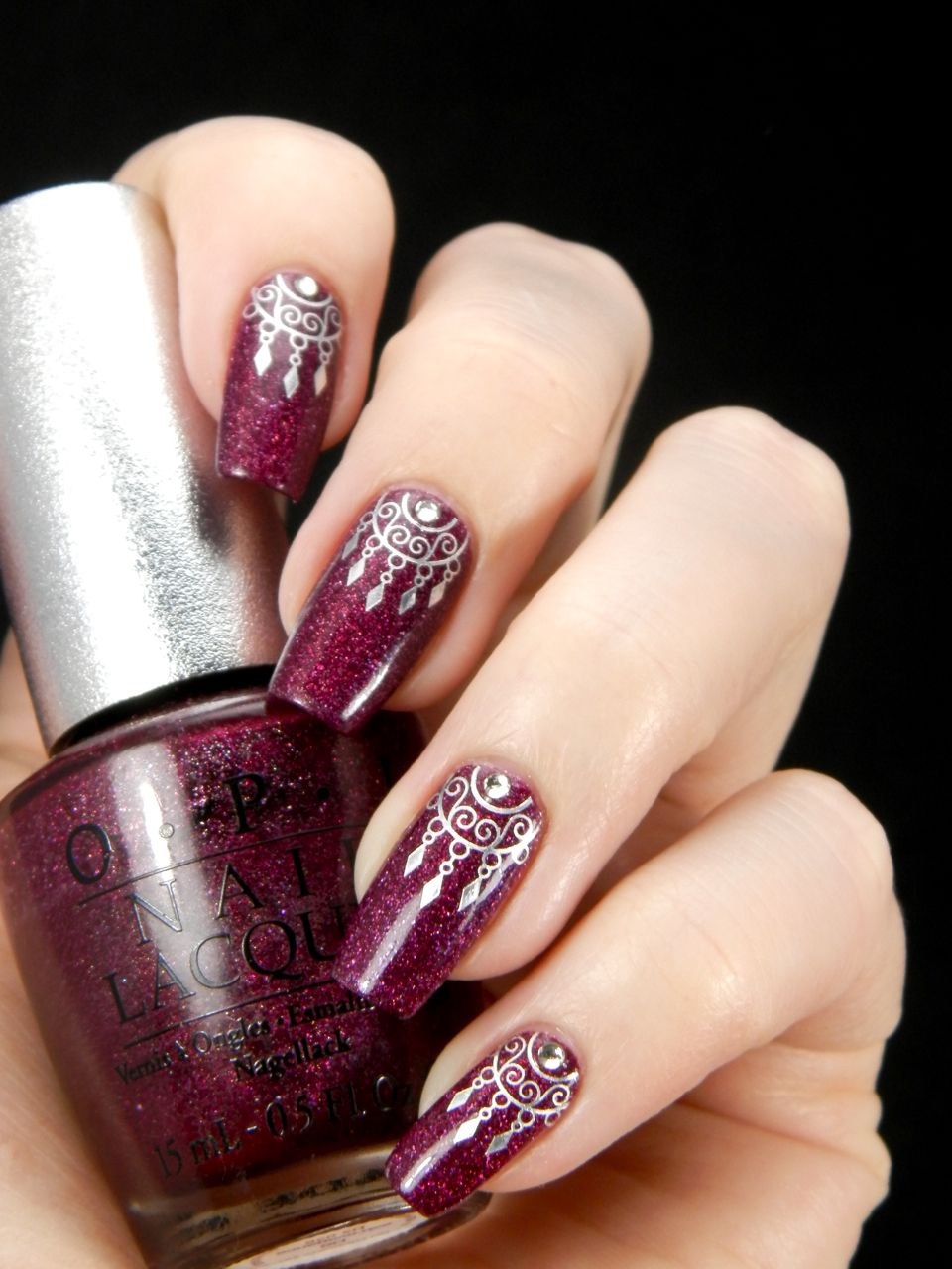 Паучок на ногтях