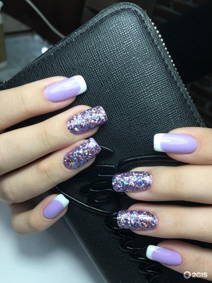 Разный маникюр на двух руках