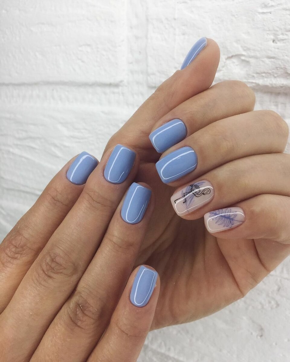 Бирюзовый маникюр миндаль