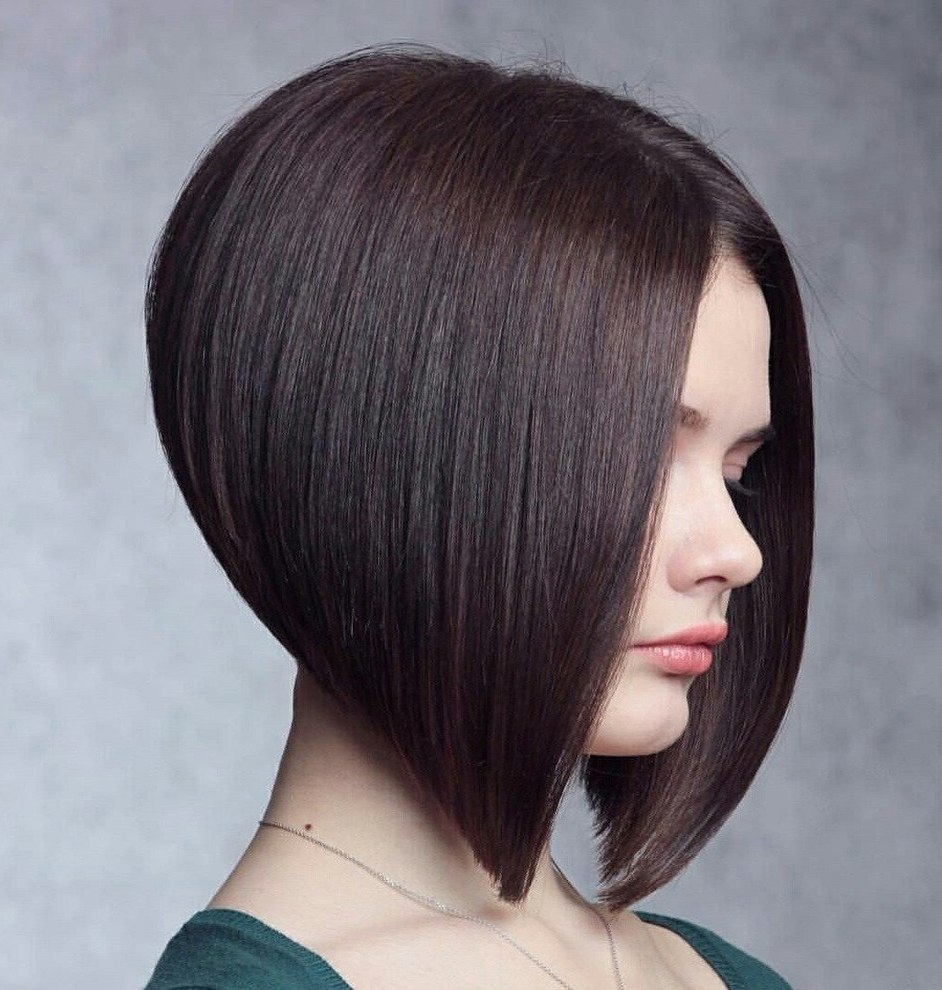 Девушка с каре омбре