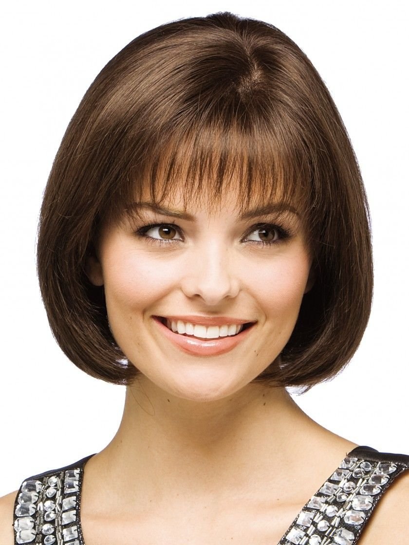 Каре на ножке с челкой для овального лица (57 фото)