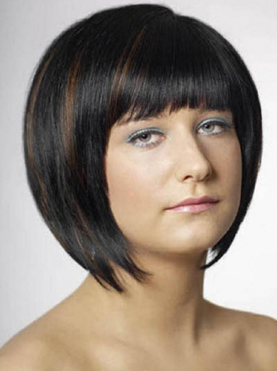Стрижка градуированное каре Боб каре для круглого лица