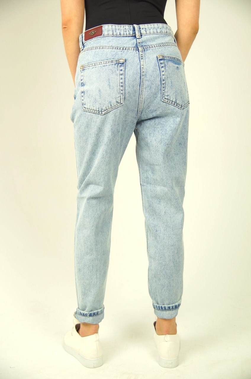 Джинсы mom Slim Fit черные