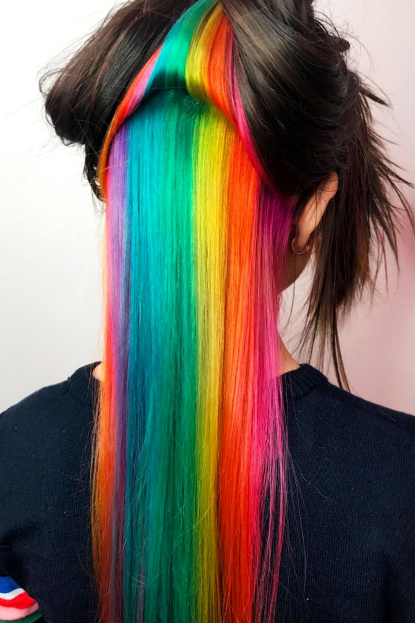 Как называются прически с разноцветными волосами