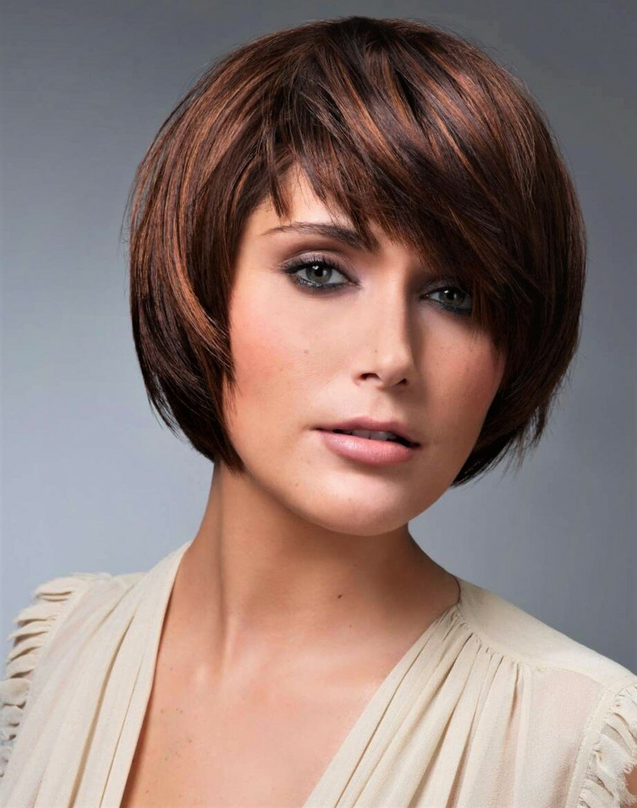 Кэти Холмс каре Боб с челкой