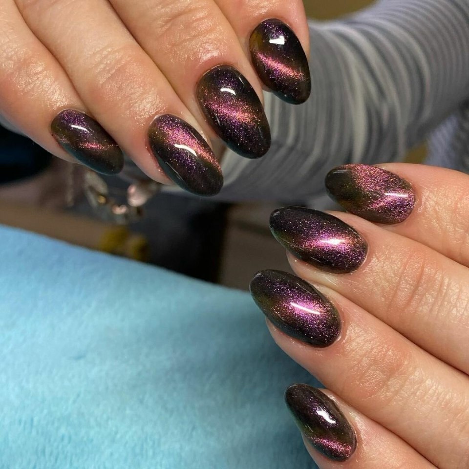 Маникюр омбре кошачий глаз