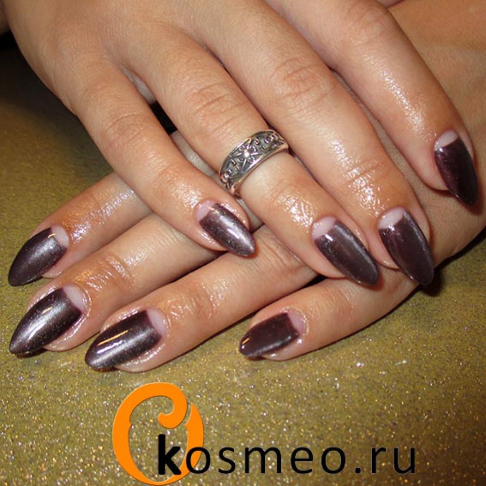 Кошачий глаз на овальных ногтях