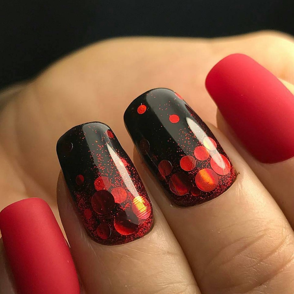 Топ матовый Top Matte Black Flares IVA Nails 8 мл