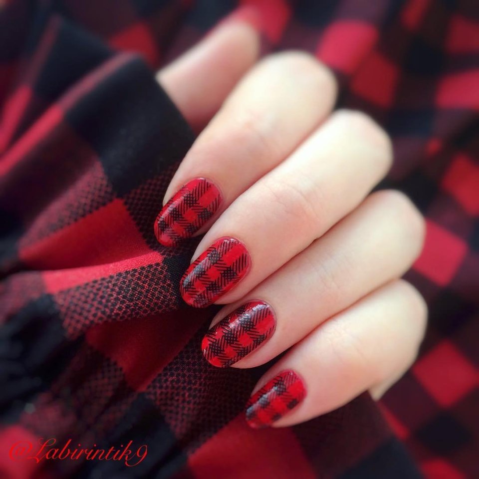Маникюршотландская сетка