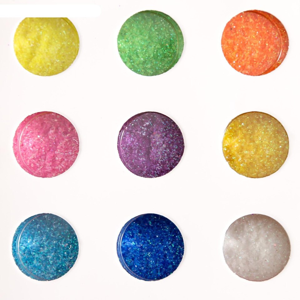 Essence лак для ногтей glitter 01;