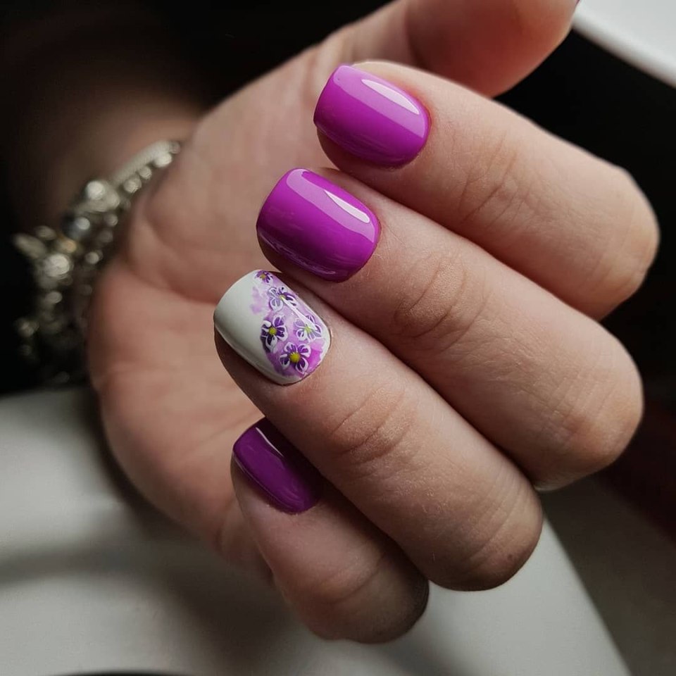 Essie Lilacism