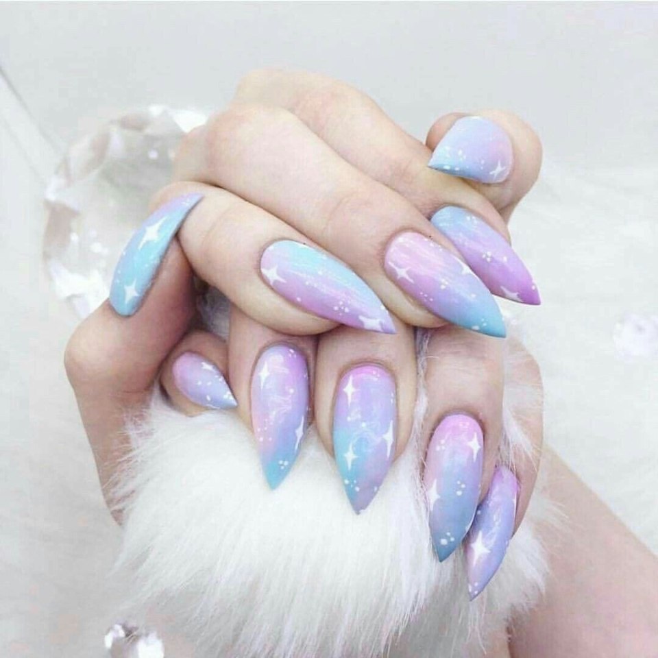 Длинные ногти голубые с розовым