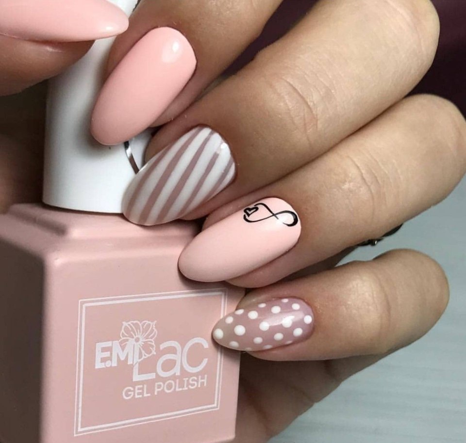 Нежный маникюр в розовых тонах