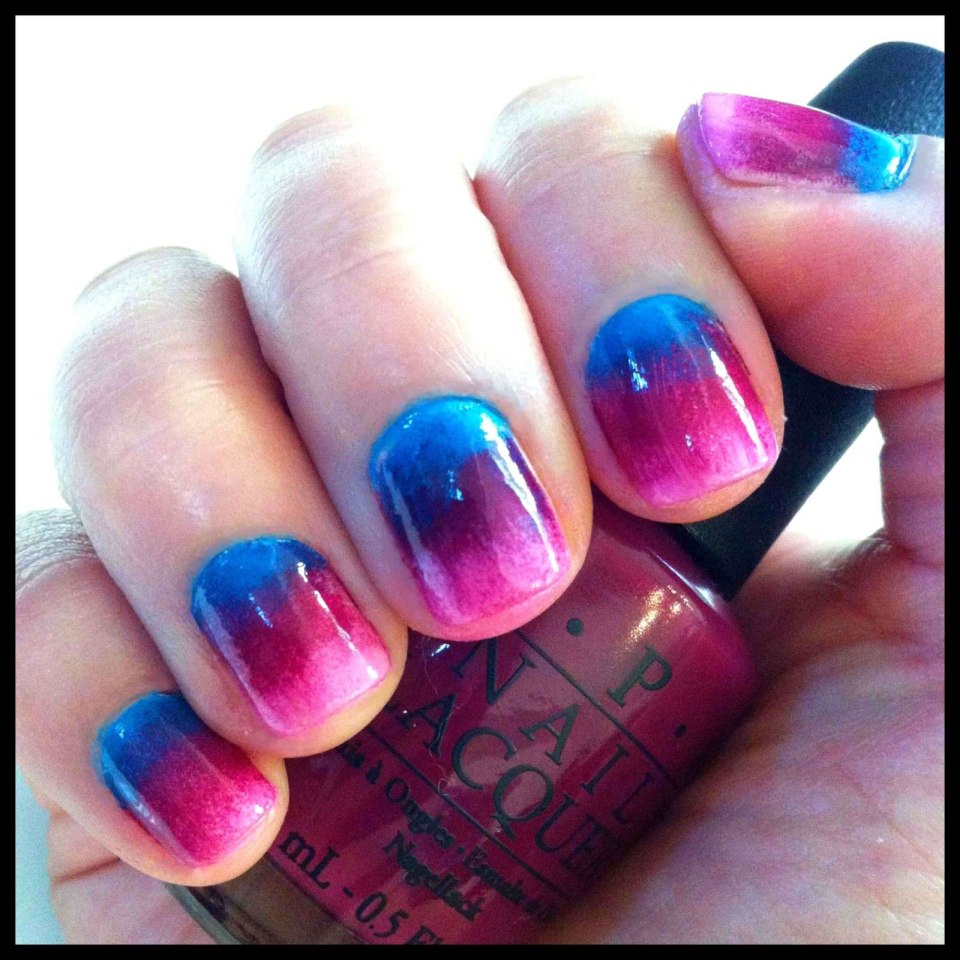 Маникюр омбре губкой