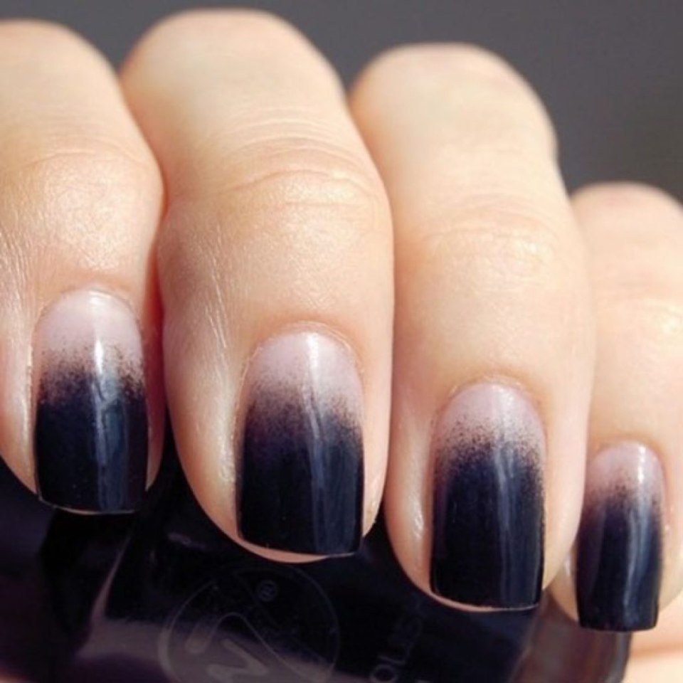 Маникюр омбре