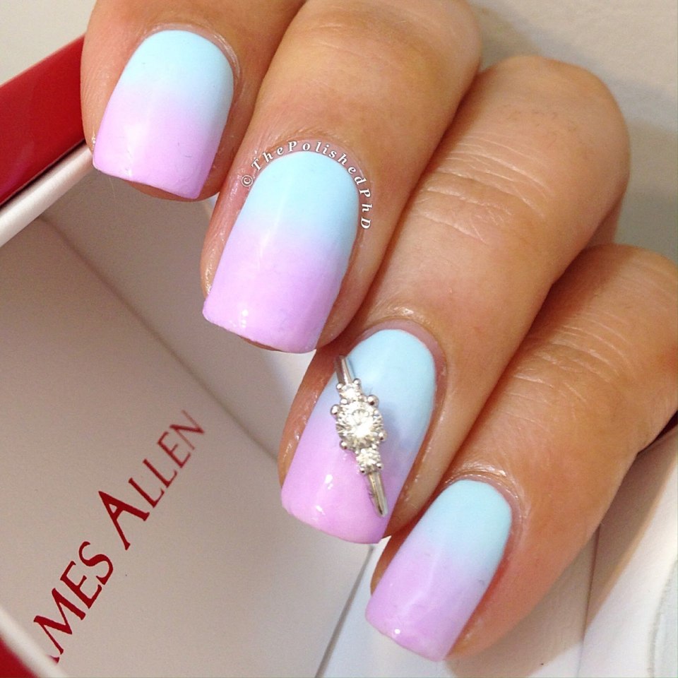 Маникюр омбре розовый с голубым