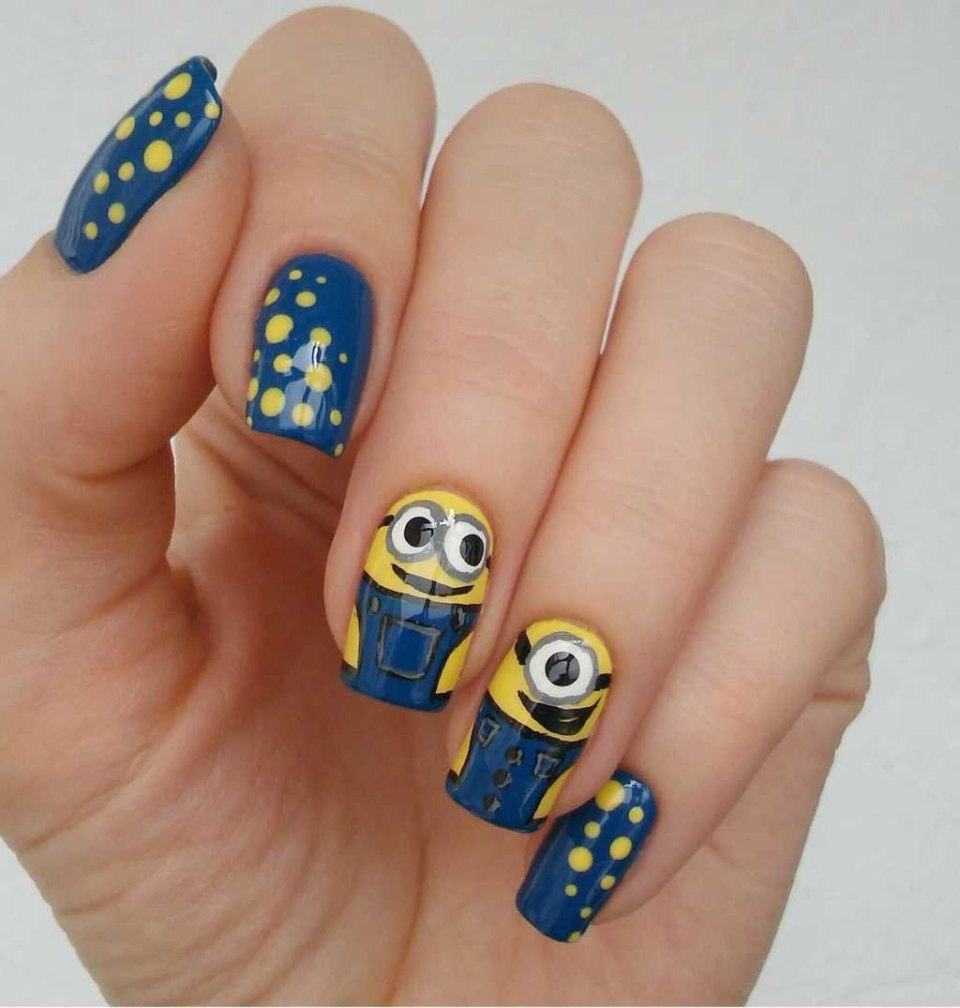 Маникюр с миньонами