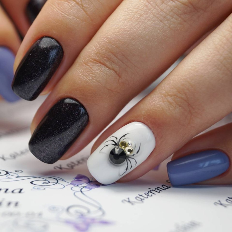 Маникюр Жук