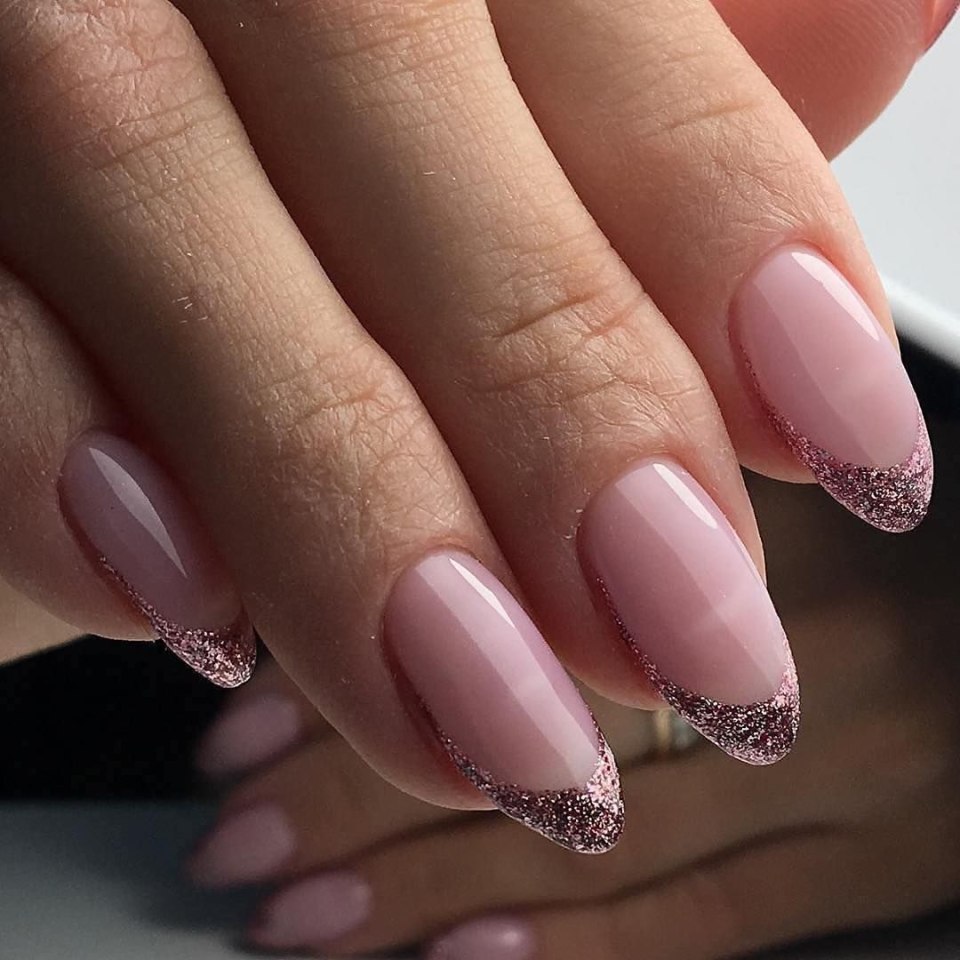 Ногти нюд миндаль 2020