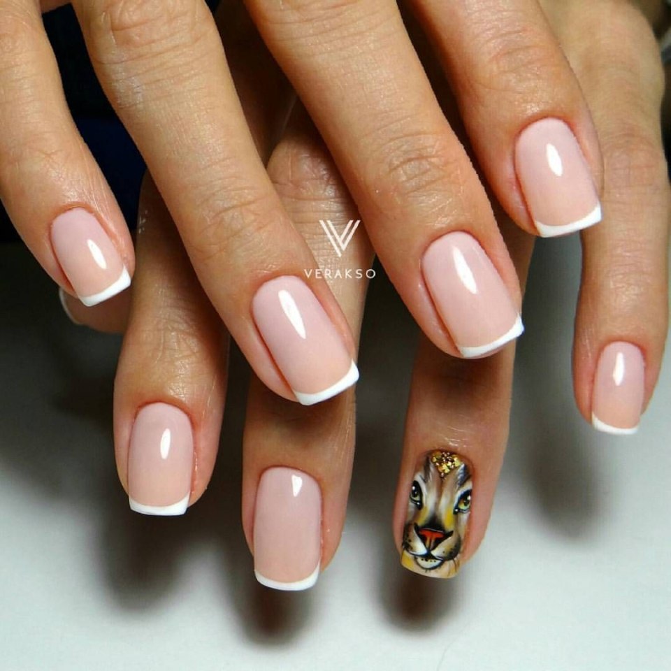 Комбинированный французский маникюр