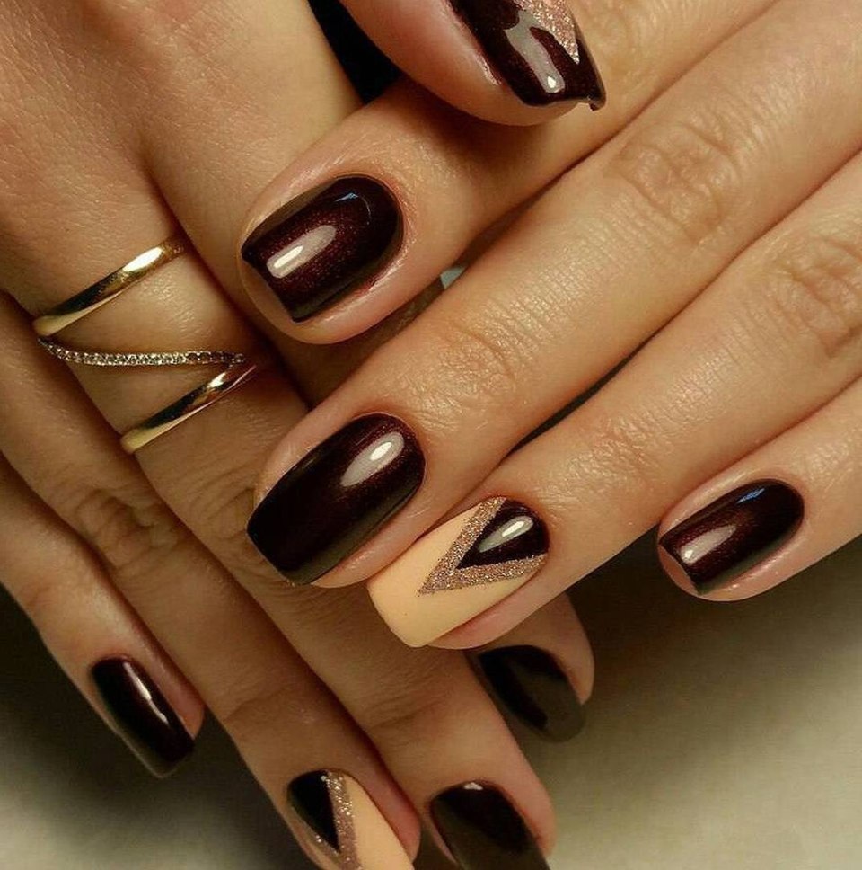 Маникюр в коричневых тонах