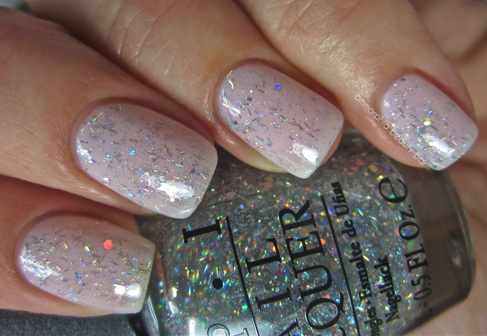 Маникюр с блестками