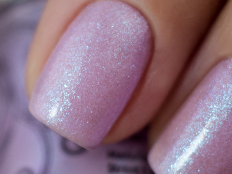 Лак с блестками