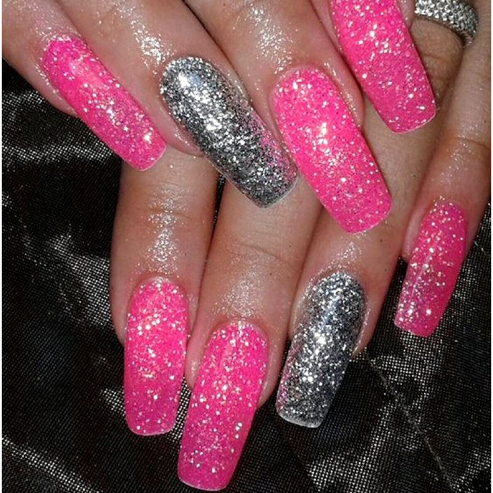 Маникюр с блестками