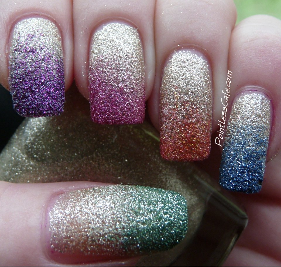 Светоотражающий маникюр