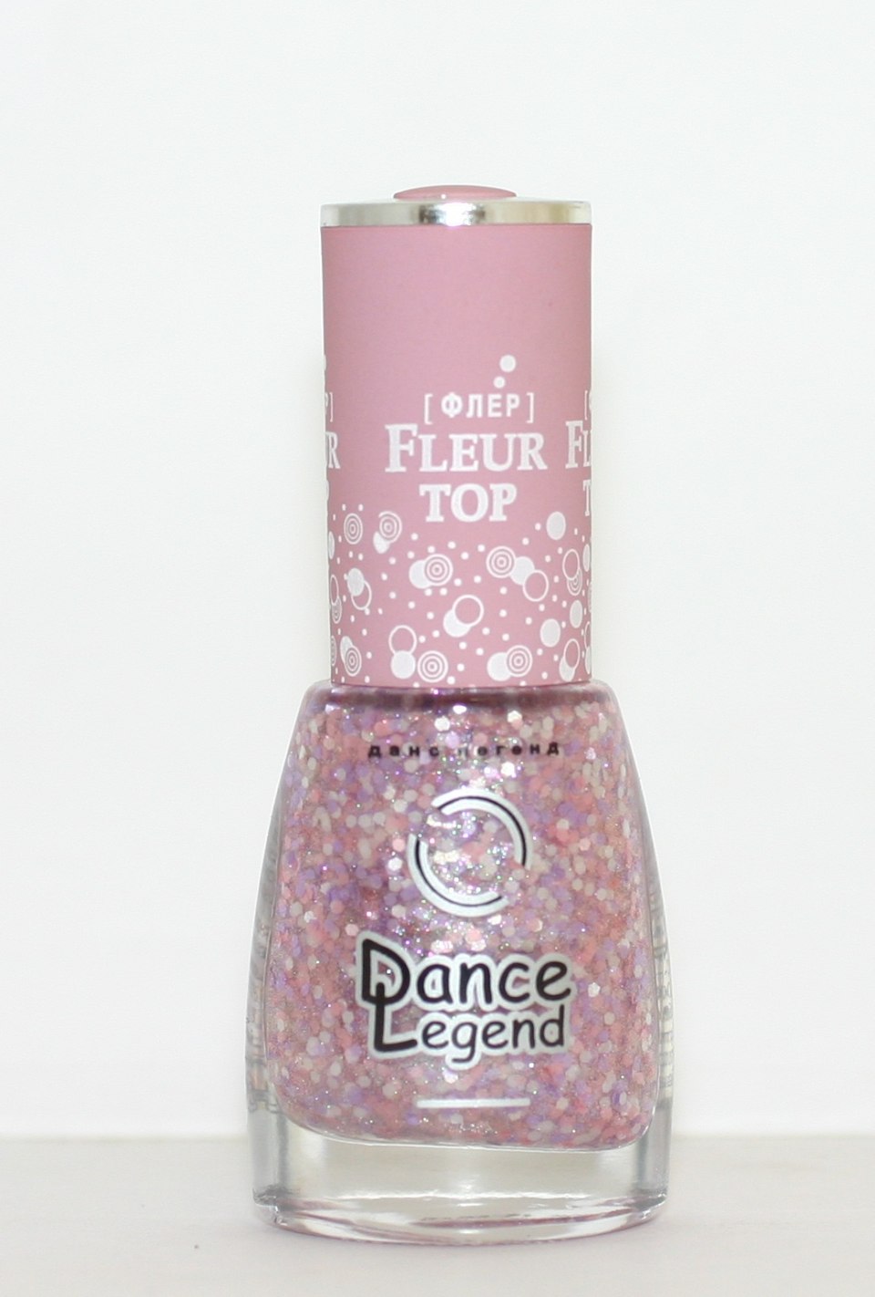 Маникюр белые блестки