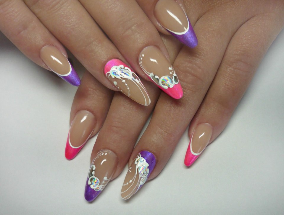 Маникюр миндаль термо