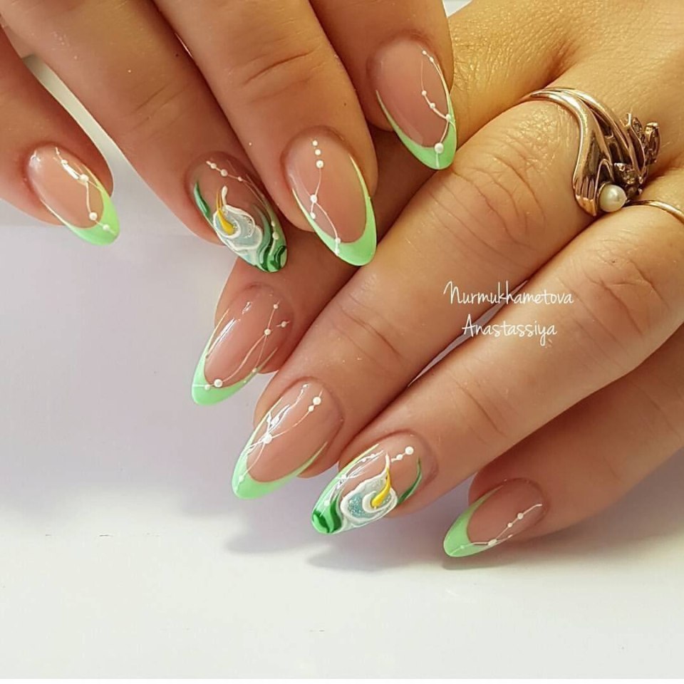 Синий выкладной френч миндаль