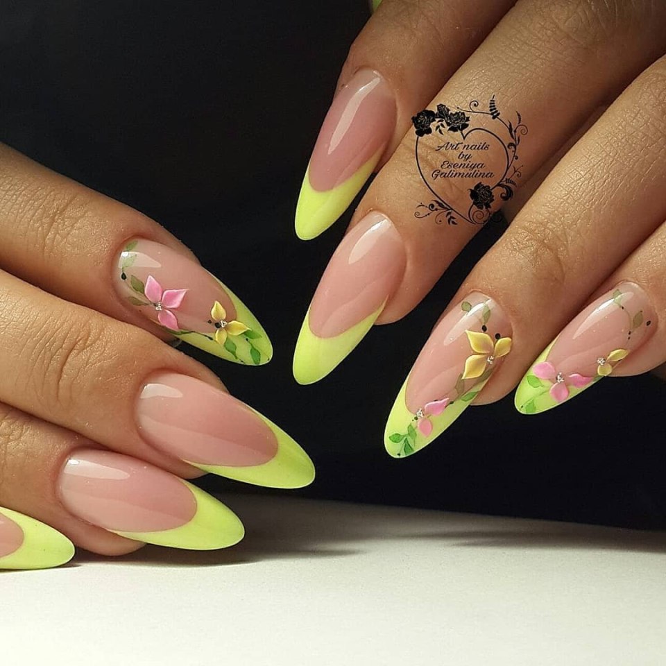 Миндальные ногти