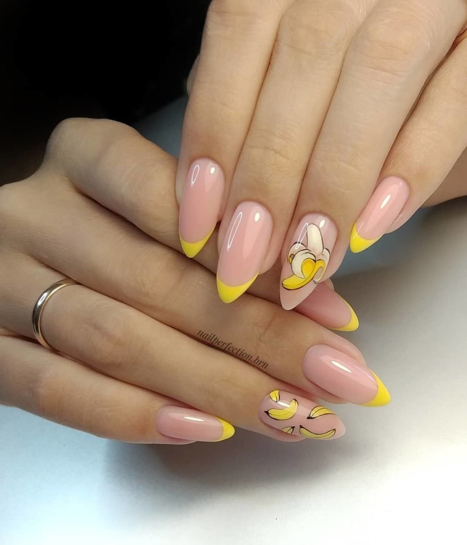 Яркий френч