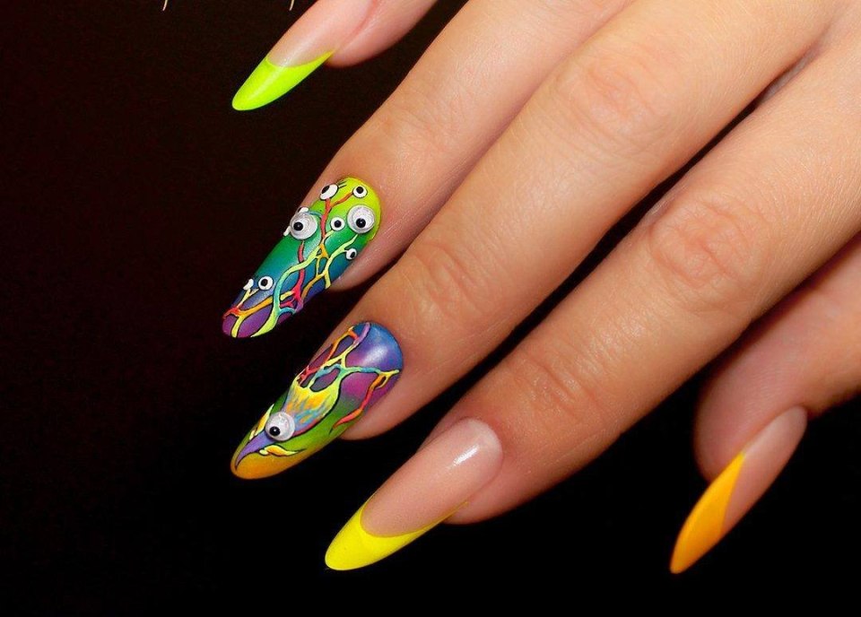 Французский маникюр миндаль миндалевидные