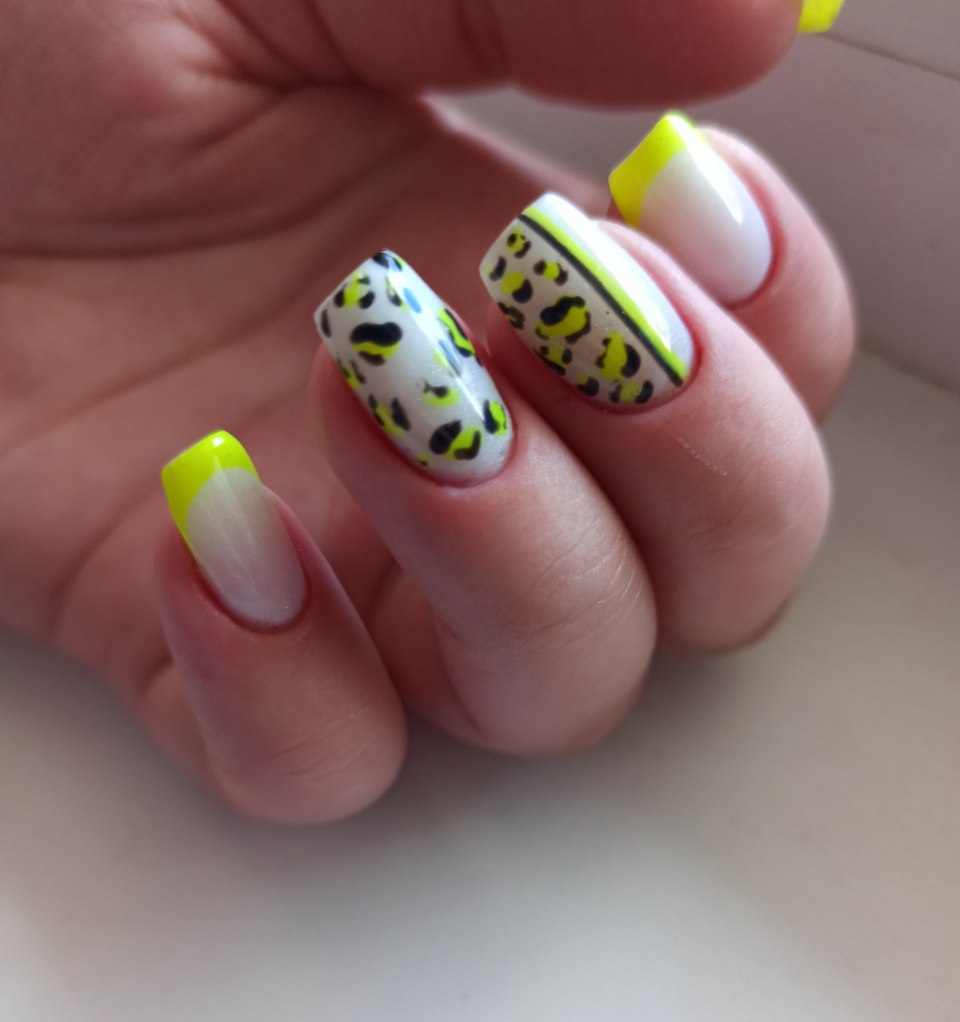 Летние ногти короткие