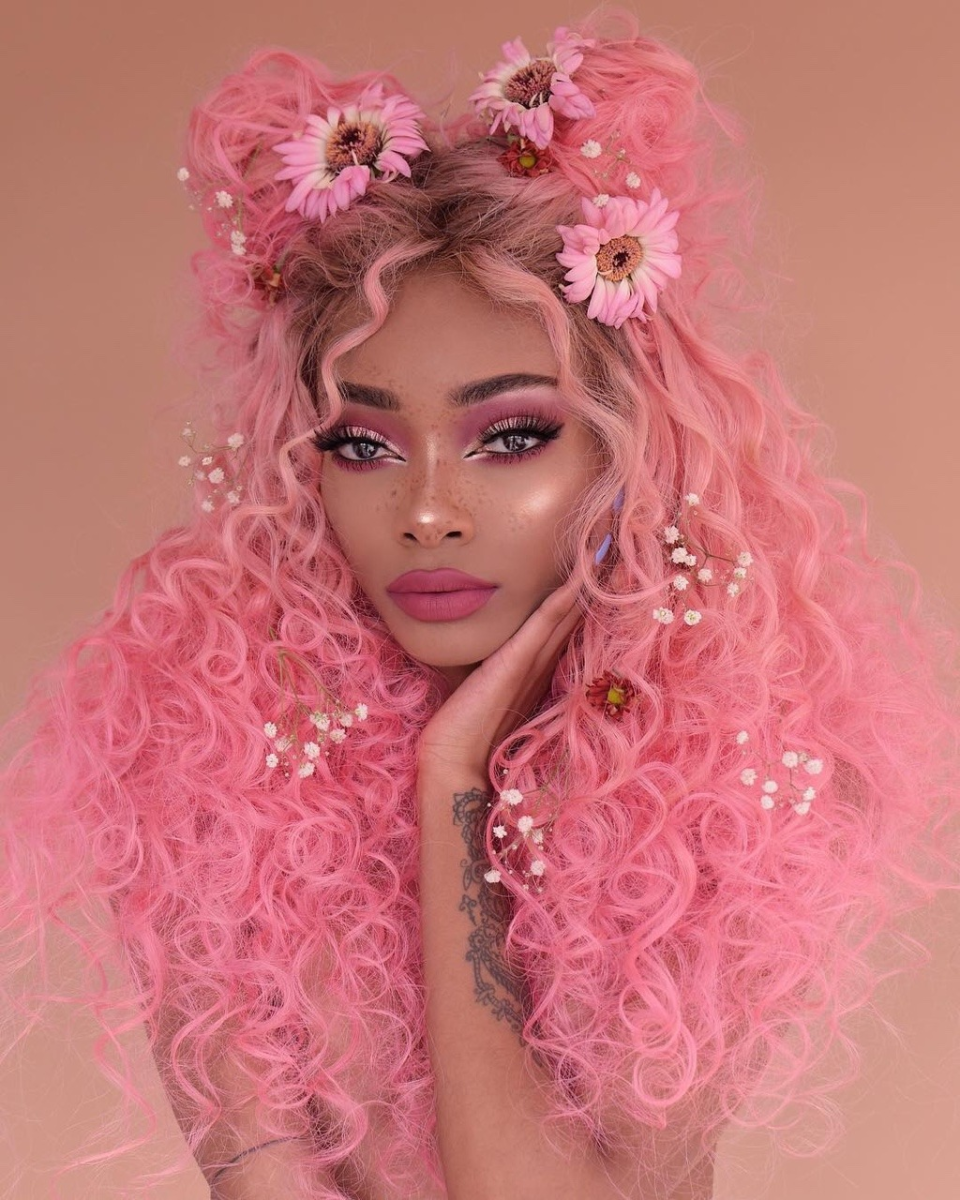 Nyané Lebajoa розовые