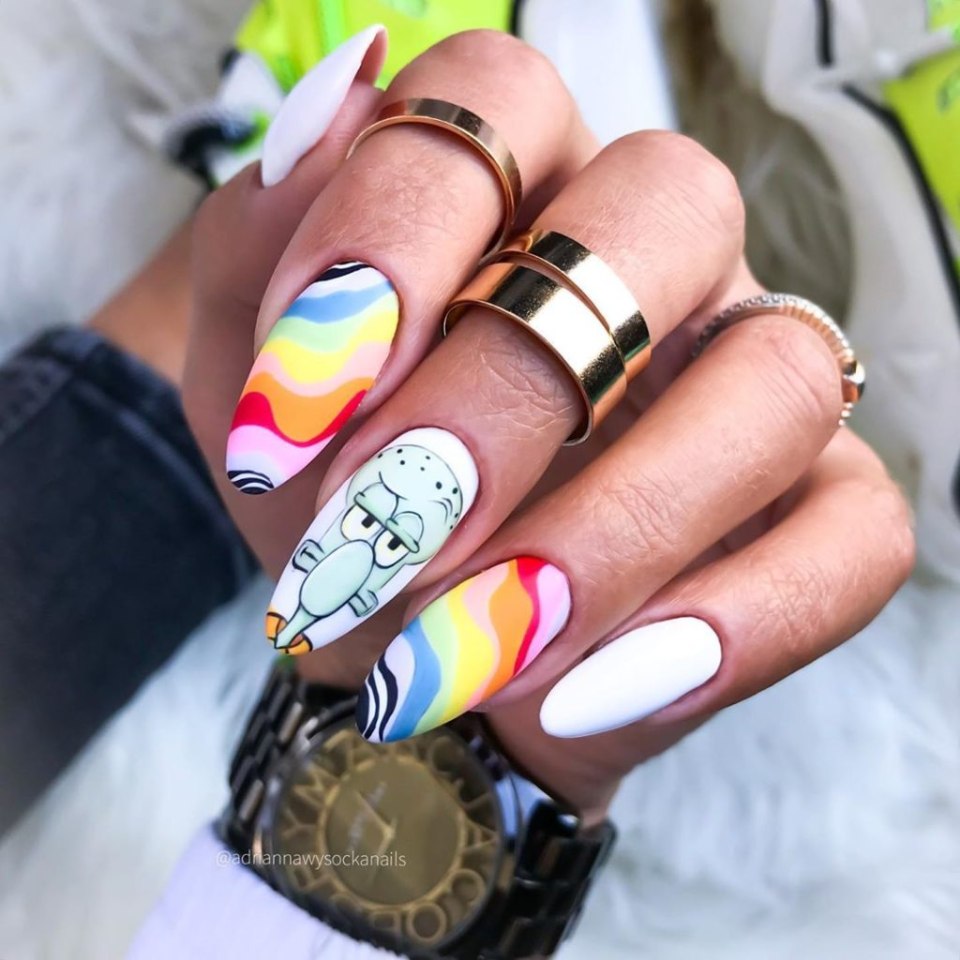 Яркие необычные ногти