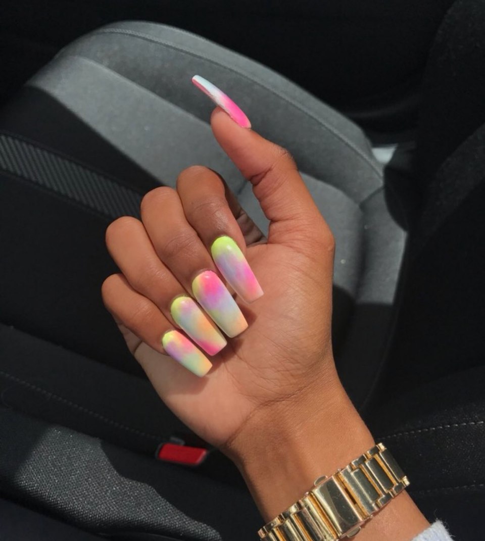 Летний маникюр 2020 на длинные ногти