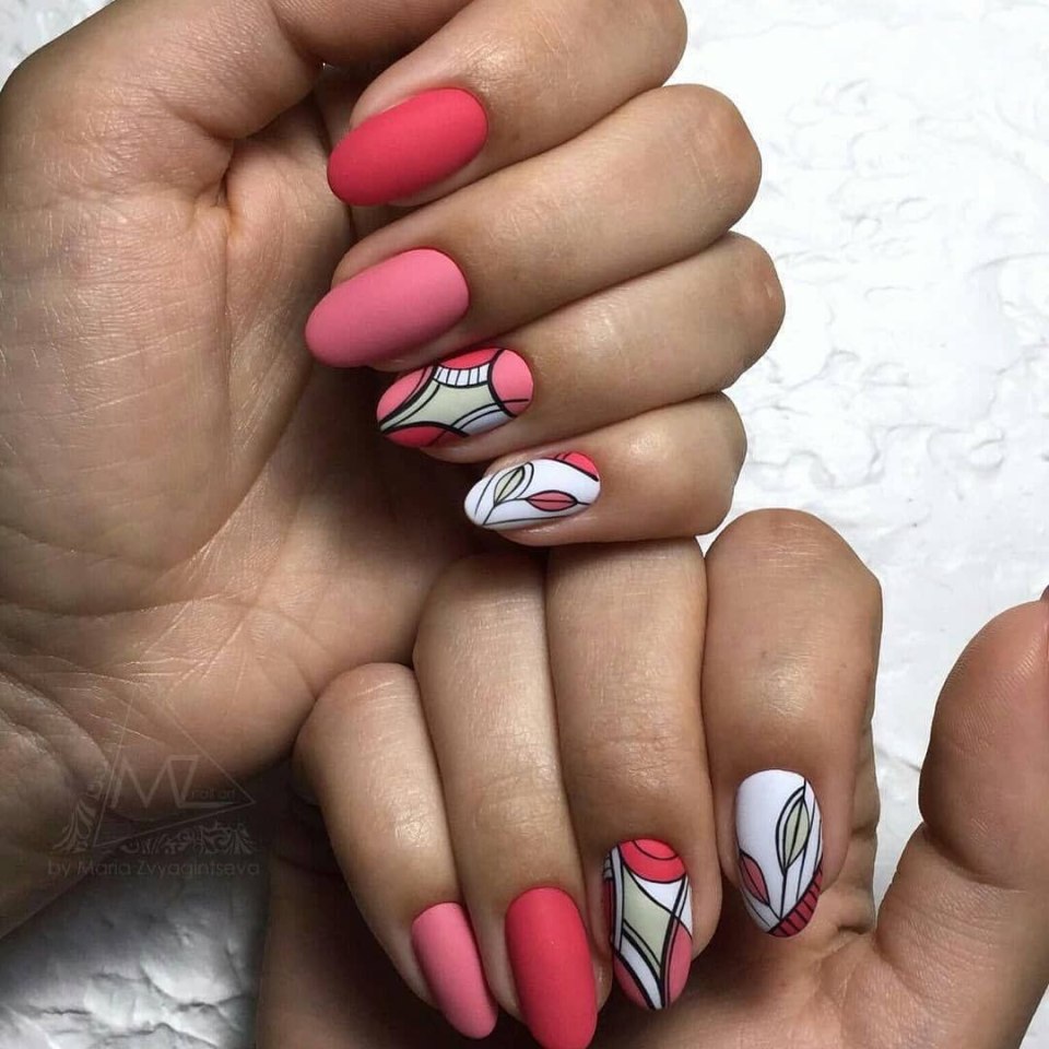 Геометрический маникюр