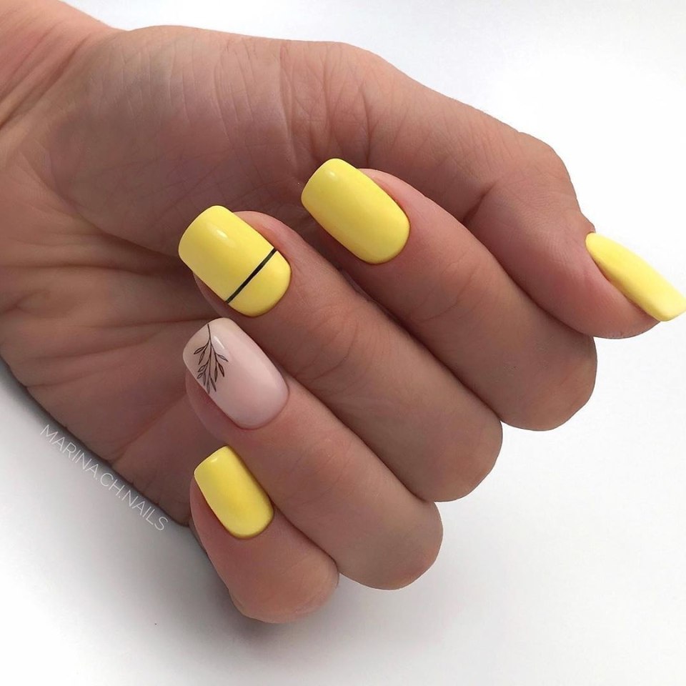 Светло желтый маникюр
