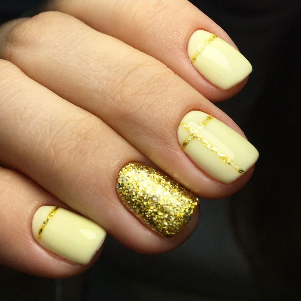 Жёлтый маникюр